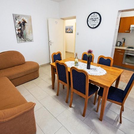 Apartments Bene Banjol Luaran gambar