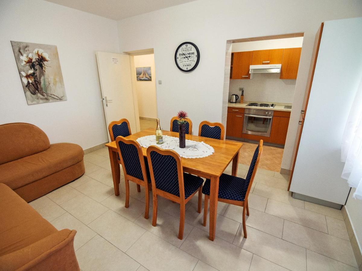 Apartments Bene Banjol Luaran gambar