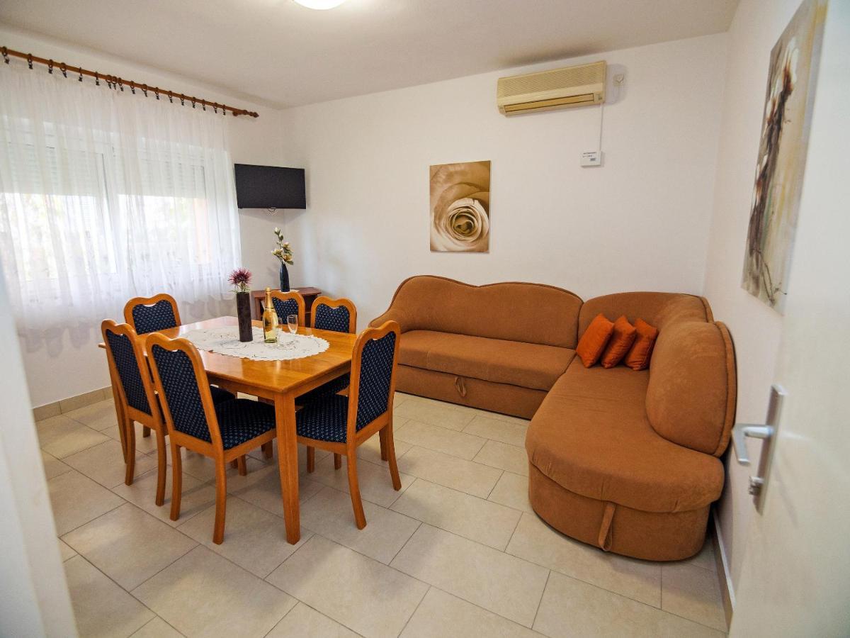 Apartments Bene Banjol Luaran gambar