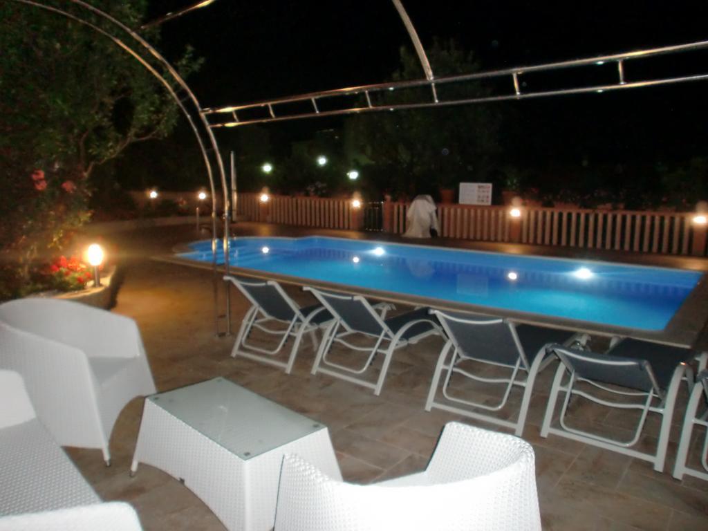 Apartments Bene Banjol Luaran gambar